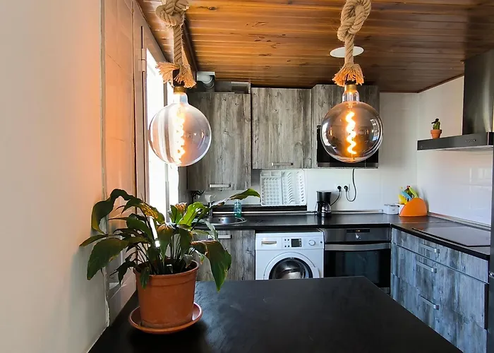 La Esencia De Delicias * Zaragoza